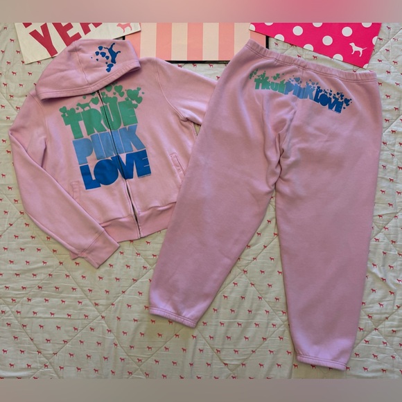 PINK Victoria's Secret Tops - VS PINK VINTAGE Y2K SET HOODIE & SWEATPANTS TRUE PINK LOVE OMBRÉ DOG HEARTS RARE
